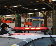 Roubos nos ambientes de transporte coletivo caem 48,6% no Paraná e mais da metade somente na Capital no primeiro semestre
Foto:PMPR