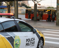 Roubos nos ambientes de transporte coletivo caem 48,6% no Paraná e mais da metade somente na Capital no primeiro semestre
Foto:PMPR