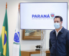 O governador Carlos Massa Ratinho Junior reforçou nesta terça-feira (27) o compromisso do Estado em atender a população paranaense, especialmente a parcela mais vulnerável, durante a massa de ar polar prevista para atingir a Região Sul nos próximos dias. Foto: Jonathan Campos/AEN