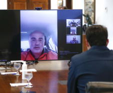 O governador Carlos Massa Ratinho Junior reforçou nesta terça-feira (27) o compromisso do Estado em atender a população paranaense, especialmente a parcela mais vulnerável, durante a massa de ar polar prevista para atingir a Região Sul nos próximos dias. Foto: Jonathan Campos/AEN