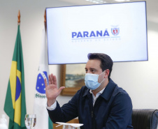 O governador Carlos Massa Ratinho Junior reforçou nesta terça-feira (27) o compromisso do Estado em atender a população paranaense, especialmente a parcela mais vulnerável, durante a massa de ar polar prevista para atingir a Região Sul nos próximos dias. Foto: Jonathan Campos/AEN
