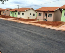 O Residencial Ibicatu, novo empreendimento habitacional em Centenário do Sul com 30 moradias, está em fase final de construção. O projeto recebeu R$ 1,7 milhão de investimento do Governo do Estado e atenderá famílias em situação de vulnerabilidade social da cidade, na região Norte do Paraná. (Foto: Ivone/Cohapar)