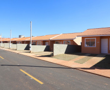 O governador Carlos Massa Ratinho Junior entregou nesta sexta-feira (30) 454 habitações do programa federal Casa Verde e Amarela em Ponta Grossa, nos Campos Gerais. O Residencial Porto Belvedere beneficia 1,8 mil pessoas na região.
Foto:Ari Dias/AEN