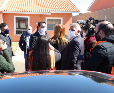 O governador Carlos Massa Ratinho Junior entregou nesta sexta-feira (30) 454 habitações do programa federal Casa Verde e Amarela em Ponta Grossa, nos Campos Gerais. O Residencial Porto Belvedere beneficia 1,8 mil pessoas na região.
Foto:Ari Dias/AEN