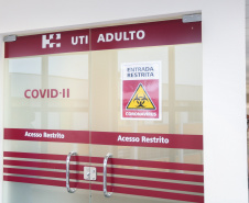 Taxa de ocupação em leitos de UTI exclusivos para Covid é a menor em nove meses. Foto: Geraldo Bubniak/AEN