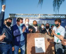 Um dos trechos mais movimentados da BR-277, em Cascavel, na Região Oeste, começou oficialmente a ser requalificado. O governador Carlos Massa Ratinho Junior participou nesta segunda-feira (2) do lançamento da pedra fundamental das obras de duplicação da rodovia. Foto: Jonathan Campos/AEN