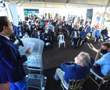 Um dos trechos mais movimentados da BR-277, em Cascavel, na Região Oeste, começou oficialmente a ser requalificado. O governador Carlos Massa Ratinho Junior participou nesta segunda-feira (02) do lançamento da pedra fundamental das obras de duplicação da rodovia.  -  Cascavel, 02/08/2021  -  Foto: José Fernando Ogura/AEN