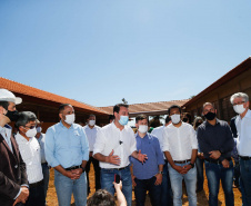 O governador Carlos Massa Ratinho Junior vistoriou nesta terça-feira (3) a obra da nova sede do Centro Estadual de Educação Profissional (CEEP) do Noroeste, também conhecido como Colégio Agrícola do Noroeste, em Diamante do Norte. Foto: Jonathan Campos/AEN