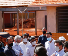 O governador Carlos Massa Ratinho Junior vistoriou nesta terça-feira (3) a obra da nova sede do Centro Estadual de Educação Profissional (CEEP) do Noroeste, também conhecido como Colégio Agrícola do Noroeste, em Diamante do Norte. Foto: Jonathan Campos/AEN