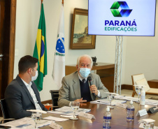 Governador Carlos Massa Ratinho Junior faz apresentaçãodo do Banco de Projetos para todos os municipios - Na foto, o vice-governador Darci Piana  e o secretário chefe-da Casa Civil, Guto Silva (esq) -   Curitiba, 04/08/2021  - .Foto: Ari Dias/ AEN.