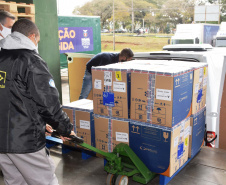 Paraná recebe novas doses e começa a distribui 158,6 mil vacinas contra a Covid-19; veja divisão. Foto: Américo Antonio/SESA
