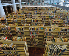 Biblioteca Pública reabre para público com 300 novos títulos disponíveis para empréstimo. Curitiba, 12/03/2019 - Foto: José Fernando Ogura/AEN