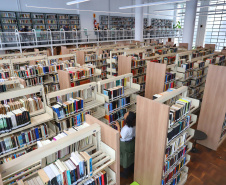 Biblioteca Pública reabre para público com 300 novos títulos disponíveis para empréstimo. Curitiba, 12/03/2019 - Foto: José Fernando Ogura/AEN