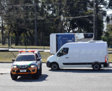 A Secretaria de Estado da Saúde (Sesa) recebeu na tarde desta segunda-feira (9) mais 67,6 mil vacinas contra a Covid-19. As doses da CoronaVac/Butantan fazem parte do lote com 209.170 vacinas para o Paraná, anunciadas pelo Ministério da Saúde no final da noite deste domingo (8). Foto: Américo Antonio/SESA