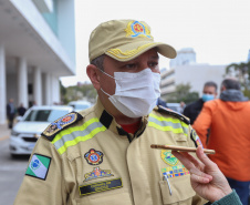 O Governo do Paraná reforça o planejamento de renovação da frota de veículos das forças de segurança pública. Nesta quarta-feira (11), o governador Carlos Massa Ratinho Junior entregou novas viaturas para a Policia Militar, Policia Civil  e Corpo de Bombeiros. Na foto,. Comandante do Corpo de Bombeiros , o  Cel  Gerson Gross. Curitiba, 11/08/2021. Foto: Geraldo Bubniak/AEN