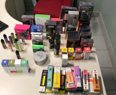 PM encaminha três pessoas e apreende materiais de jogos de azar e cigarros eletrônicos durante operação AIFU em Curitiba - Curitiba, 13/08/2021 - Foto: PMPR