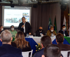 O secretário de Estado da Saúde, Beto Preto, participou nesta sexta-feira (13) de um seminário realizado pelo Consórcio Metropolitano de Saúde do Paraná (Comesp) e anunciou a construção de dois Ambulatórios Médicos de Especialidades (AME’s), um em Colombo (para atendimento a Região Norte) e outro em São José dos Pinhais (Sul), na Região Metropolitana de Curitiba (RMC).. Foto: Américo Antonio/SESA