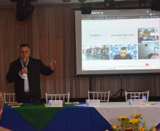 O secretário de Estado da Saúde, Beto Preto, participou nesta sexta-feira (13) de um seminário realizado pelo Consórcio Metropolitano de Saúde do Paraná (Comesp) e anunciou a construção de dois Ambulatórios Médicos de Especialidades (AME’s), um em Colombo (para atendimento a Região Norte) e outro em São José dos Pinhais (Sul), na Região Metropolitana de Curitiba (RMC).. Foto: Américo Antonio/SESA