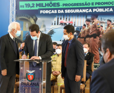 O governador Carlos Massa Ratinho Junior anuncia nesta terça-feira (17) o pagamento das promoções e progressões dos profissionais vinculados à Secretaria de Estado da Segurança Pública.Foto: Ari Dias/ AEN.