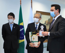 Governador Carlos Massa Ratinho Junior recebe anúncio de investimentos pela Sumitomo Rubber do Brasil e apresentação de empresas japonesas. Palácio Iguaçu, Curitiba, 17/agosto/2021. - Foto: José Fernando Ogura/AEN