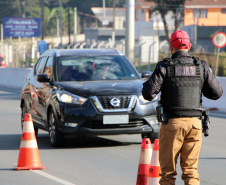 Polícia Rodoviária do Paraná usa tecnologia para otimizar registro de autuações de trânsito  - Foto: Soldado Adilson Voinaski Afonso