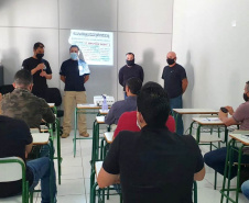 Agentes penitenciários do Departamento Penitenciário do Paraná participaram do curso Noções de Inteligência Penitenciária, promovida pela Escola de Formação e Aperfeiçoamento Penitenciário (Espen). Dividido em etapas, o curso teve término na última semana, em Curitiba.  -  Curitiba, 19/08/2021  -  Foto: Depen-Paraná