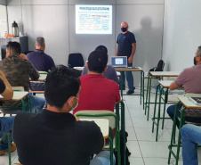 Agentes penitenciários do Departamento Penitenciário do Paraná participaram do curso Noções de Inteligência Penitenciária, promovida pela Escola de Formação e Aperfeiçoamento Penitenciário (Espen). Dividido em etapas, o curso teve término na última semana, em Curitiba.  -  Curitiba, 19/08/2021  -  Foto: Depen-Paraná