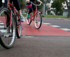 No Dia Nacional do Ciclista, PM relembra cuidados com veículos frageis no trânsito  -  Curitiba, 19/08/2021  -  Foto: SESP-PR