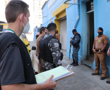 Operação Centro Seguro da PM aborda 11 pontos comerciais e duas pessoas são encaminhadas - Curitiba, 20/08/2021  -  Foto: SESP-PARANÁ