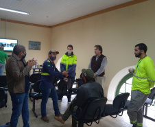 Lideranças comunitárias apoiam Portos do Paraná na implantação do PRAD - Programa vai recuperar áreas degradadas da baía de Antonina e região, com ênfasenas bacias hidrográficas dos rios Cacatu, Faisqueira, Cachoeira e Pequeno  - Paranaguá, 20/08/2021  -  Foto: Fotos Portos do Paraná/Ecotec