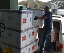 Estado distribui 445.388 vacinas contra a Covid-19 e 49.750 medicamentos para intubação; veja divisão. Foto: Américo Antônio/SESA