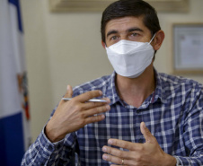 Com plantio que atravessa gerações, produção de poncã é a marca de Cerro Azul.Na foto, prefeito de Cerro Azul, Patrik Magari .
Foto Gilson Abreu/AEN