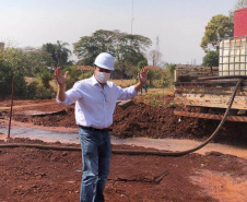 O programa Água no Campo, do Governo do Paraná, vai beneficiar oito comunidades de Campo Mourão. Os Convênios para perfuração de poços artesianos foram assinados pelo secretário do Desenvolvimento Sustentável e do Turismo Sedest, Márcio Nunes, nesta quinta-feira (19).   -  Curitiba, 20/09/2021  -  Foto: SEDEST