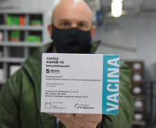 Estado recebe mais 232.250 vacinas contra a Covid-19; lote completa remessa de 435.290 doses. Foto: Américo Antonio/SESA