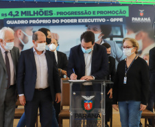O governador Carlos Massa Ratinho Junior anuncia   nesta terça-feira (24) o pagamento de promoções e progressões de 2021 para servidores públicos. 24/08/2021 - Foto: Geraldo Bubniak/AEN
