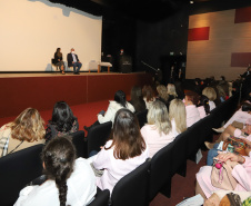 A Presidente do conselho da Superintendência de Ação Solidária, a primeira-dama Luciana Saito Massa e o secretário de Justiça, Família e Trabalho do Paraná, Ney Leprevost participam, nesta sexta-feira (27), de  evento em comemoração ao Dia Nacional do Voluntariado,  no Museu Oscar Niemeyer (MON).27/08/2021 - Foto: Geraldo Bubniak/AEN