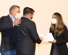 A Presidente do conselho da Superintendência de Ação Solidária, a primeira-dama Luciana Saito Massa e o secretário de Justiça, Família e Trabalho do Paraná, Ney Leprevost participam, nesta sexta-feira (27), de  evento em comemoração ao Dia Nacional do Voluntariado,  no Museu Oscar Niemeyer (MON).27/08/2021 - Foto: Geraldo Bubniak/AEN