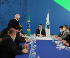 O governador Carlos Massa Ratinho Junior assina  nesta terça-feira (31)  novos contratos com Hospitais Filantrópicos, Santa Casa de Cambé,  Hospital Sao Rafael de Rolândia e Hospital  Cristo Rei de Ibiporã.  31/08/2021 - Foto: Geraldo Bubniak/AEN