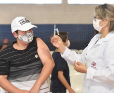 80% dos adolescentes de Toledo já receberam a primeira dose da vacina contra a Covid-19. Foto: Carlos Mini Rodrigues - Prefeitura de Toledo