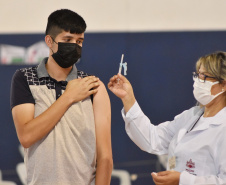 80% dos adolescentes de Toledo já receberam a primeira dose da vacina contra a Covid-19. Foto: Carlos Mini Rodrigues - Prefeitura de Toledo