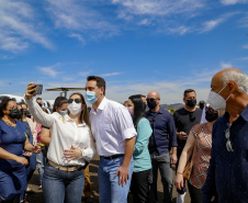 O governador Carlos Massa Ratinho Junior vistoriou, nesta quinta-feira (2), as obras de recapeamento asfáltico da pista do Aeroporto Municipal Aguinaldo Pereira Lima, em Siqueira Campos, região do Norte Pioneiro.   - Siqueira Campos, 02/09/2021  -  Foto: Gilson Abreu/AEN