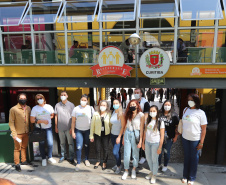 Visita a Rua da Cidadania Matriz  -  A equipe da Secretaria da Agricultura e do Abastecimento do Paraná recebe equipe da SEAB Rondônia para apresentar soluçoes implantadas em Curitiba sobre o cultivo de alimentos. 03/09/2021 - Foto: Geraldo Bubniak/AEN