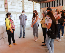 Visita Obra Viaduto do Capanema e Incubadora Social  -  A equipe da Secretaria da Agricultura e do Abastecimento do Paraná recebe equipe da SEAB Rondônia para apresentar soluçoes implantadas em Curitiba sobre o cultivo de alimentos. 03/09/2021 - Foto: Geraldo Bubniak/AEN