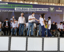 Governador entrega novos uniformes para alunos da escola cívico-militar de Jandaia do Sul  -  Jandaia do Sul, 03/09/2021  -  Foto: Ari Dias/AEN