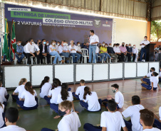 Governador entrega novos uniformes para alunos da escola cívico-militar de Jandaia do Sul  -  Jandaia do Sul, 03/09/2021  -  Foto: Ari Dias/AEN