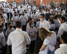 Governador entrega novos uniformes para alunos da escola cívico-militar de Jandaia do Sul  -  Jandaia do Sul, 03/09/2021  -  Foto: Ari Dias/AEN