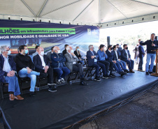 O governador Carlos Massa Ratinho Junior esteve nesta quinta-feira (9) em Palmas para o lançamento da pedra fundamental da pavimentação em concreto rígido de um trecho de 59,55 quilômetros da rodovia, além da implantação de 12,39 quilômetros de terceiras faixas.  - Palmas, 09/09/2021  -  Foto: José Fernando Ogura/AEN