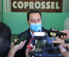 O governador Carlos Massa Ratinho Junior participou nesta sexta-feira (10) das comemorações de 30 anos da Cooperativa de Produtores de Sementes Coprossel, em Laranjeiras do Sul, na região central do Estado. Foto: José Fernando Ogura/AEN