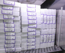 Ministério da Saúde enviará 303 mil doses de vacina contra a Covid-19 ao Paraná. Foto: Geraldo Bubniak  AEN