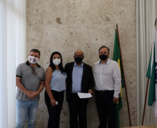 A Secretaria de Estado da Fazenda entregou nesta segunda-feira (13) os prêmios do último sorteio do Programa Nota Paraná. Na ocasião, compareceram as contribuintes de Curitiba ganhadoras dos prêmios máximos de R$ 1 milhão e R$ 200 mil reais e também representantes das entidades sociais que foram contempladas.  -  Curitiba, 13/09/2021  -  Foto: SEFA